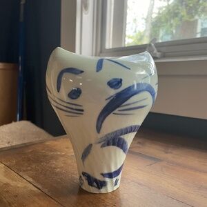 Cat themed porcelain vase